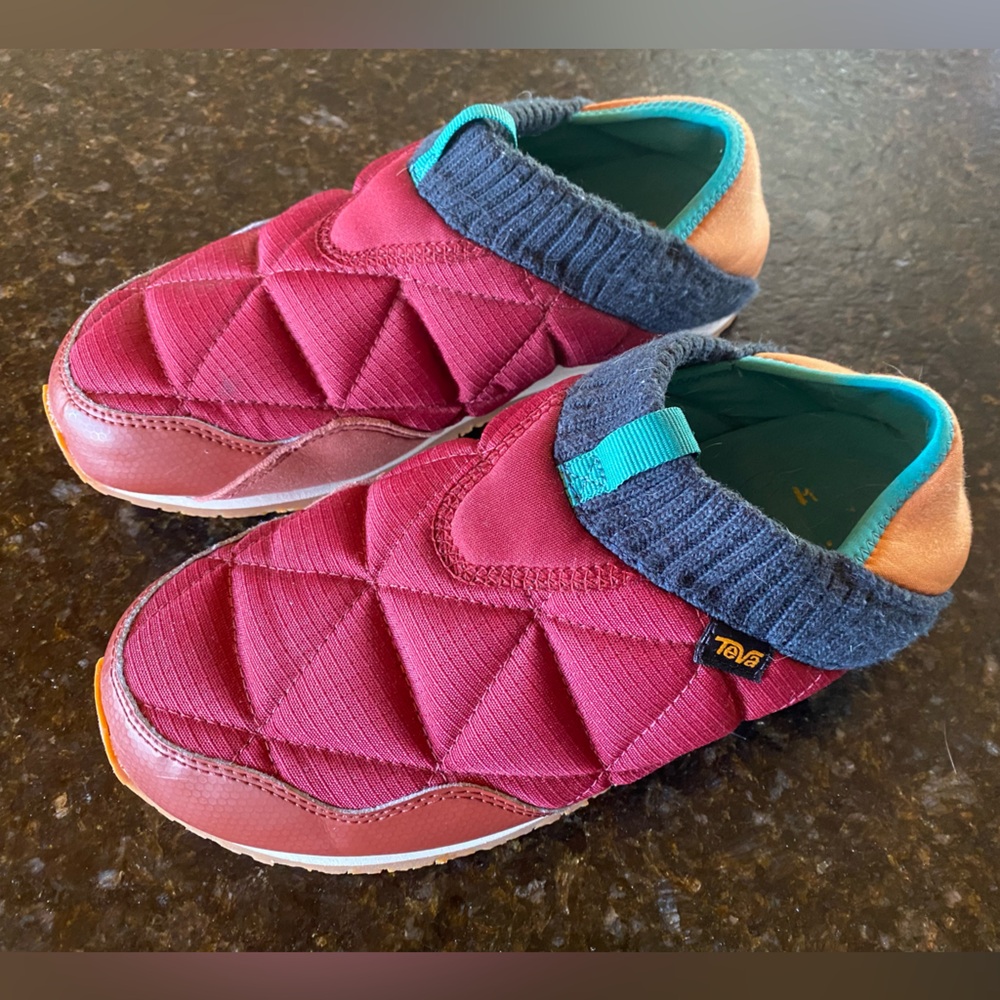 Teva reEMBER moc shoe/slipper